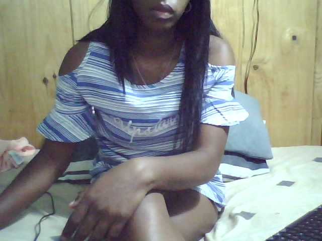 Live sex webcam photo for CathyMia #272484124