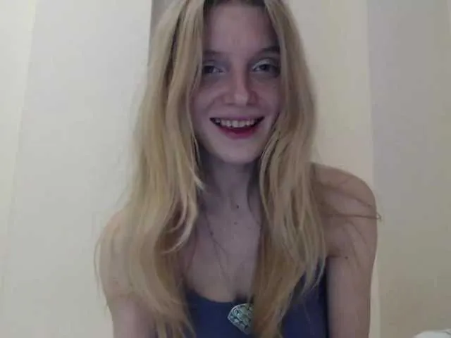 Live sex webcam photo for CatinMilkland #291053324