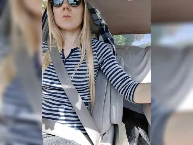 Live sex webcam photo for Catsy-Love- #291112299