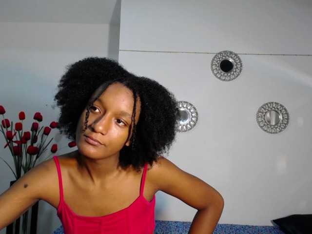 Live sex webcam photo for CattleyaHotGirl #277341400