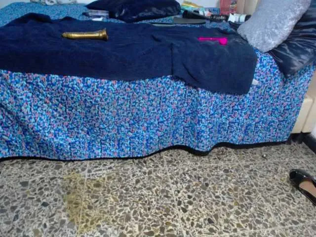 Live sex webcam photo for CattleyaHotGirl #277395929