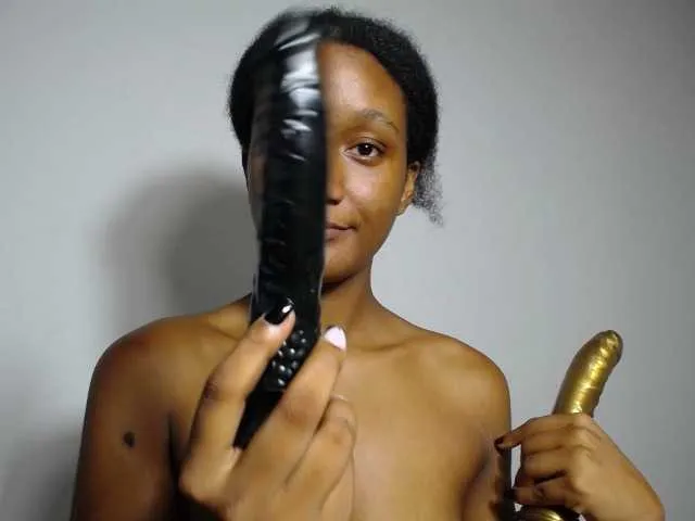 Live sex webcam photo for CattleyaHotGirl #290232160