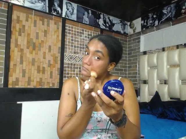 Live sex webcam photo for CattleyaHotGirl #291704003