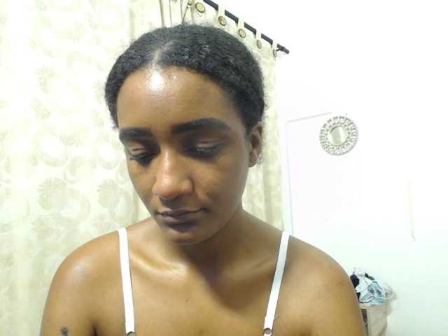 Live sex webcam photo for CattleyaHotGirl #292156482