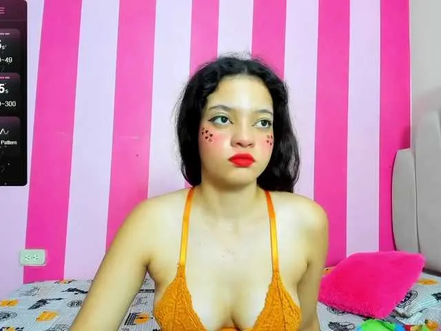 Live sex webcam photo for CattyHope #277083567