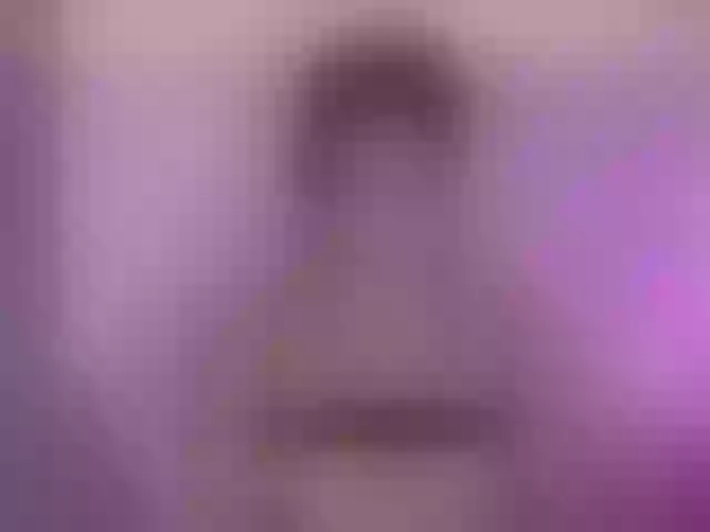 Live sex webcam photo for CattyHope #277576811