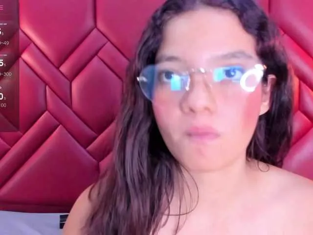 Live sex webcam photo for CattyHope #290016239