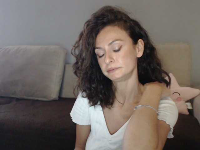 Live sex webcam photo for CattyJane #276673618