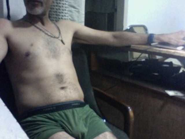 Live sex webcam photo for Ccshotmen1 #277630023