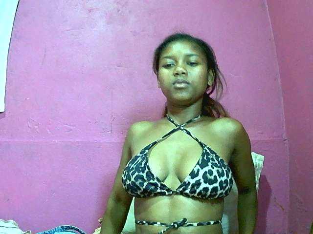 Live sex webcam photo for Ceciliah #276434042