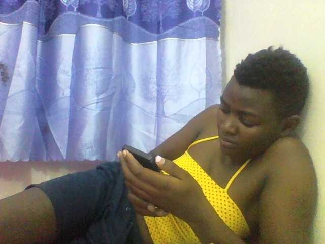 Live sex webcam photo for CeizzyJamal #272423488