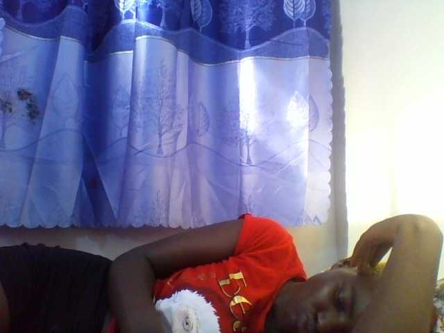 Live sex webcam photo for CeizzyJamal #272549952