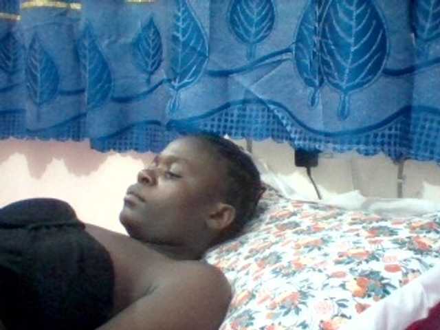 Live sex webcam photo for CeizzyJamal #273150379