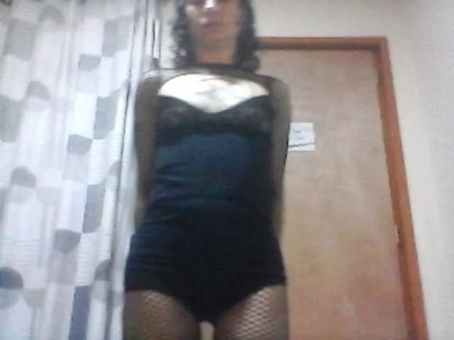 Live sex webcam photo for Celena980 #290811533