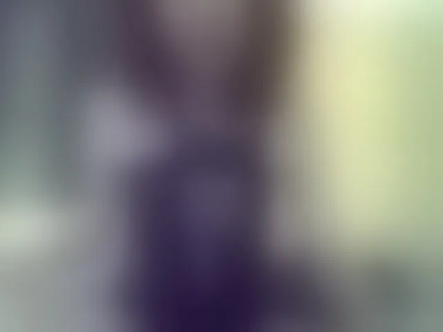 Live sex webcam photo for Celena980 #293094519