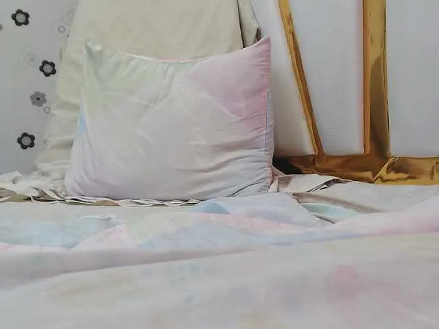 Live sex webcam photo for CelesteThomso #273823270