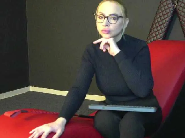 Live sex webcam photo for CelineConner #290645996