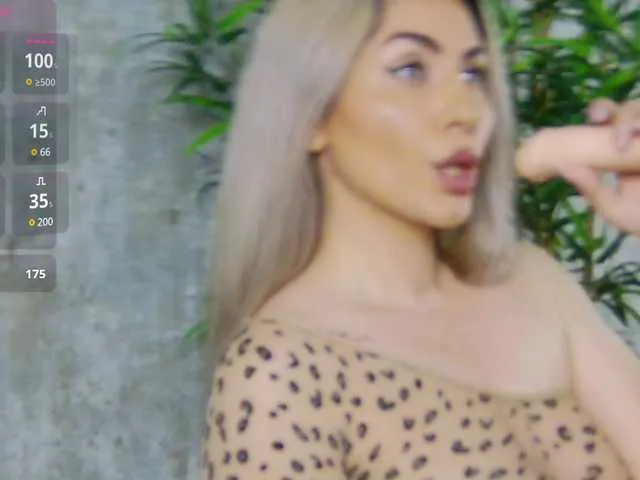 Live sex webcam photo for CelineMeyer #291089311