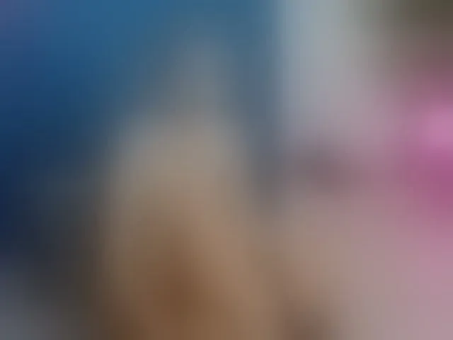 Live sex webcam photo for CelineMeyer #294011701