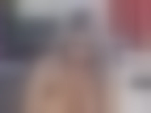 Live sex webcam photo for CelineMeyer #294212393