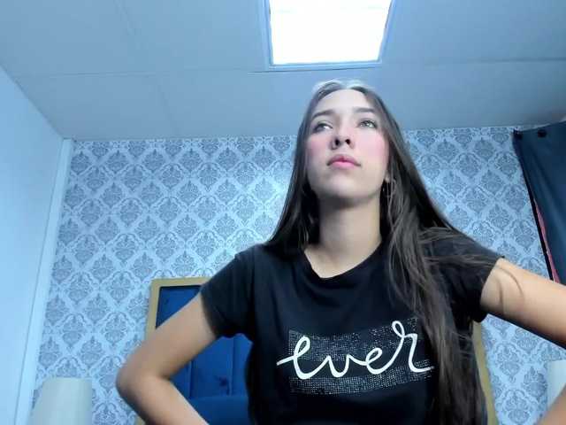 Live sex webcam photo for Cellestee- #273231538