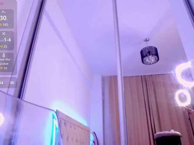 Live sex webcam photo for CelyneMay #290489829