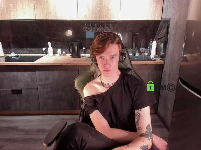 Live sex webcam photo for Cerbe3r #276213512