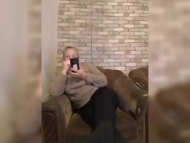 Live sex webcam photo for CerdAyaz #291854436