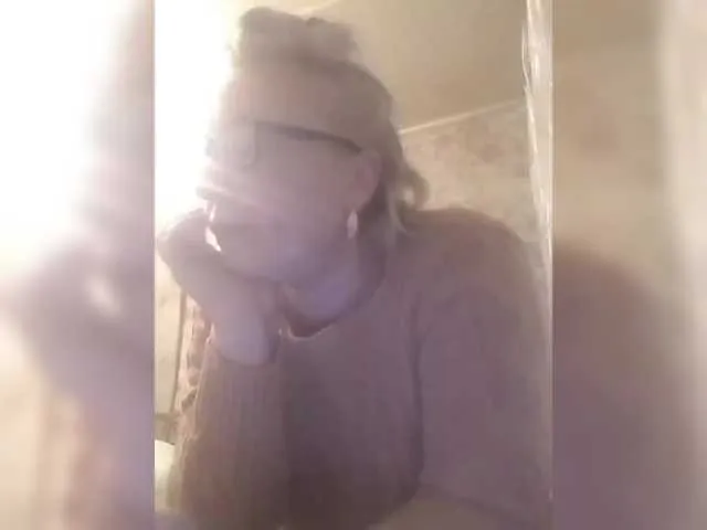 Live sex webcam photo for CerdAyaz #292146867