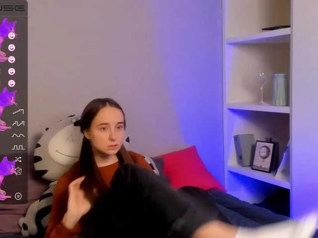 Live sex webcam photo for Chandoney #274601051