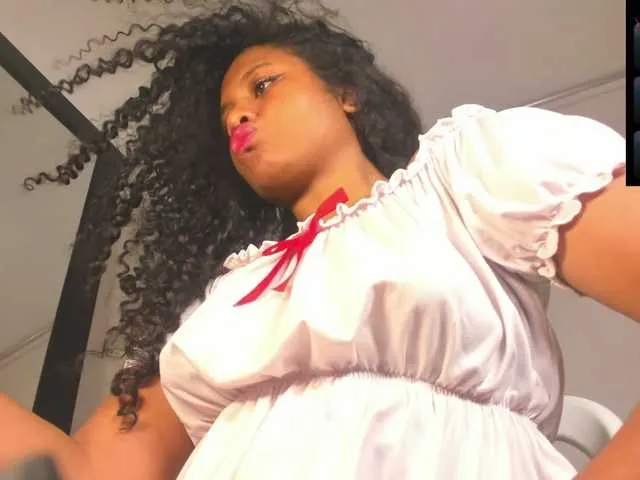 Live sex webcam photo for ChanelMiillers #291626237