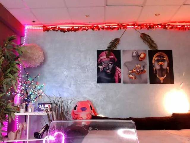 Live sex webcam photo for Chanelcharmx #291290728