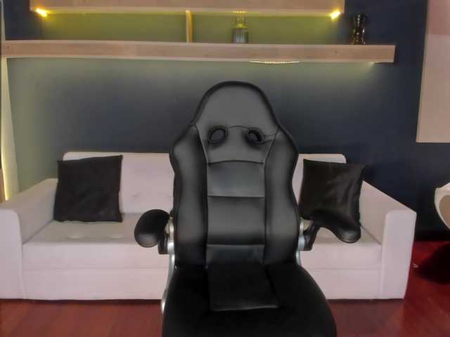 Live sex webcam photo for ChannelBrown #272106950