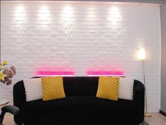 Live sex webcam photo for ChannelBrown #273354982