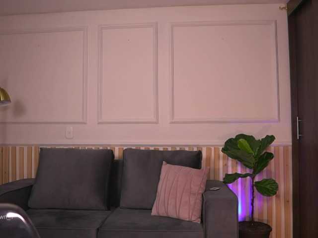 Live sex webcam photo for ChannelBrown #276257325