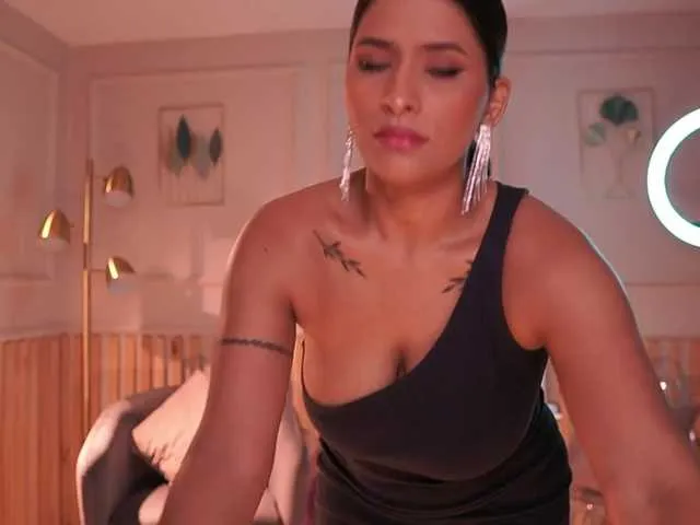 Live sex webcam photo for ChannelBrown #277804996