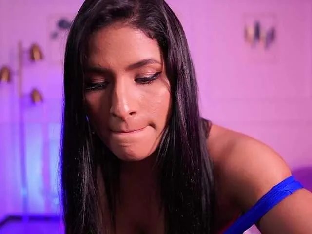 Live sex webcam photo for ChannelBrown #279330715