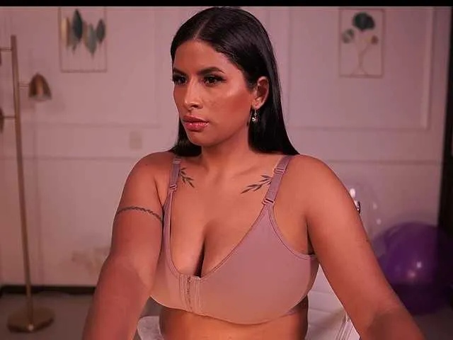 Live sex webcam photo for ChannelBrown #290025045