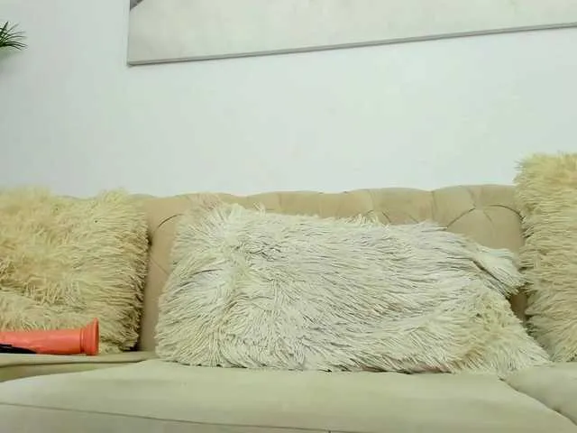 Live sex webcam photo for ChannelCasey #276878751