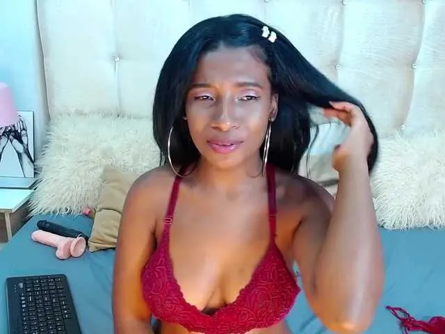 Live sex webcam photo for ChannelJames #272484552