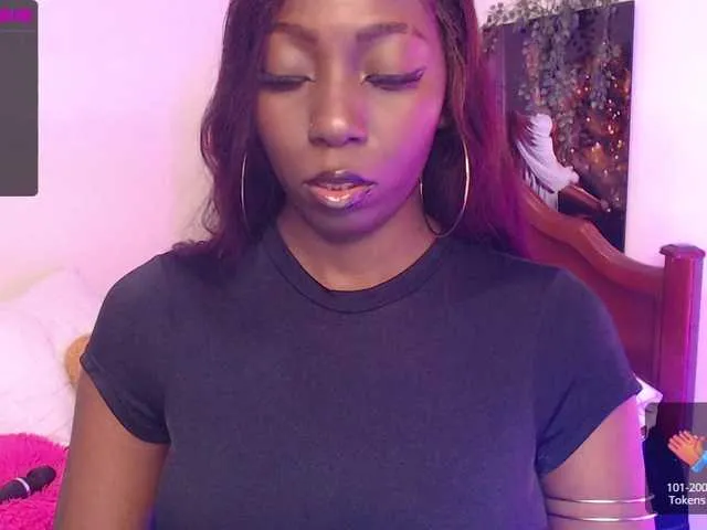 Live sex webcam photo for ChannySmalls #275648968