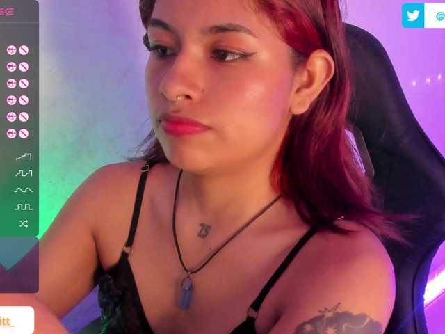 Live sex webcam photo for ChantalPetit #288015757