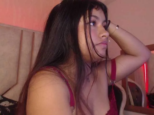 Live sex webcam photo for ChantalPetit #293550018