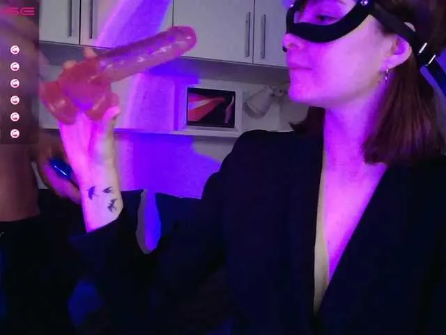 Live sex webcam photo for ChaosRoom #273395982