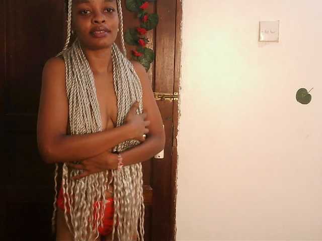 Live sex webcam photo for Charish #293654224