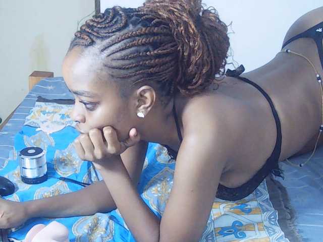 Live sex webcam photo for Charish #293911944