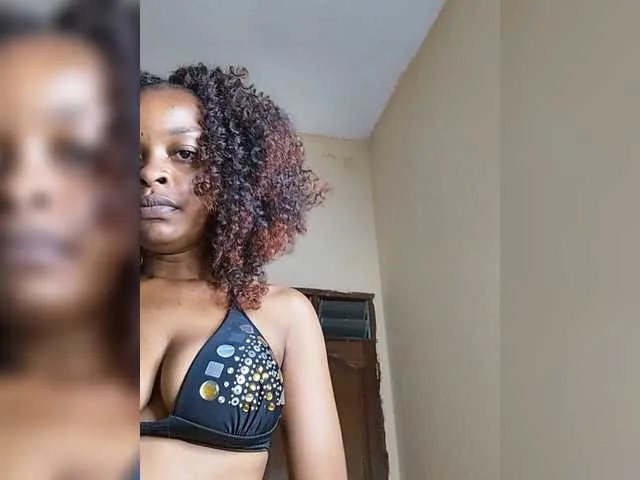 Live sex webcam photo for Charish
