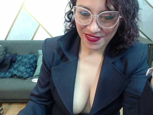 Live sex webcam photo for CharlieLinda #273626645