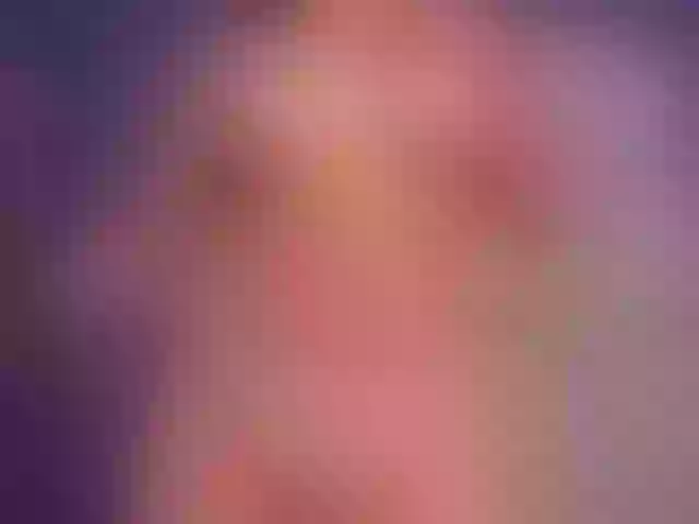 Live sex webcam photo for Charlot-odrey #273970417