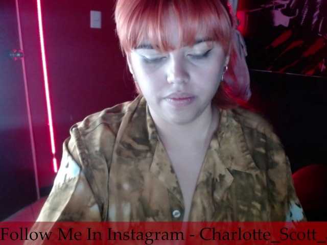 Live sex webcam photo for Charlote-31 #271918078